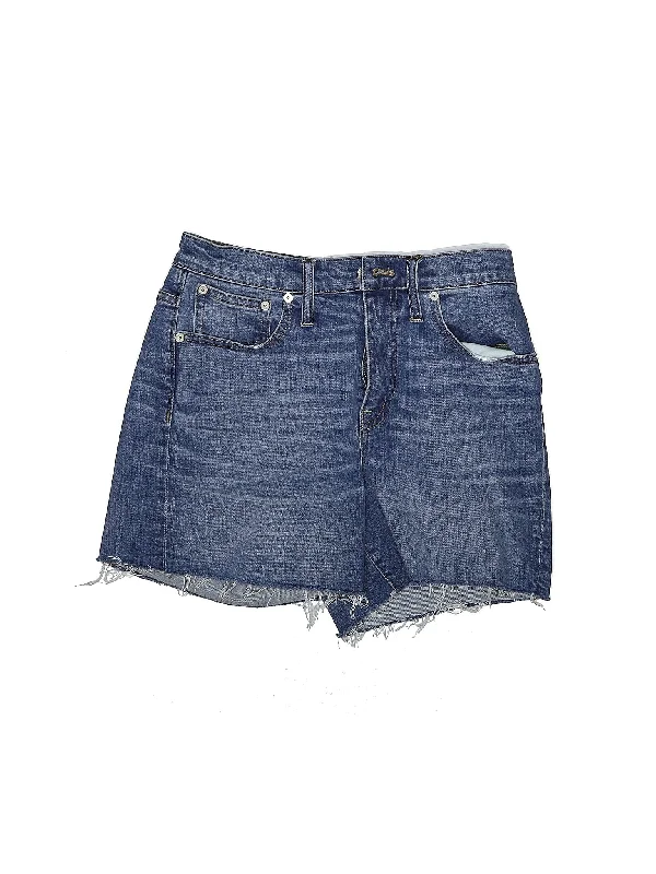 Mid-Rise Denim Shorts in Medium Wash