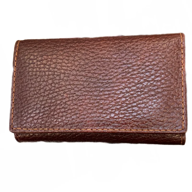 Neck pillows with memory foam for comfortable in - flight or car ridesOn Sale- Classico- Leather 8 Hook Key Case - $20