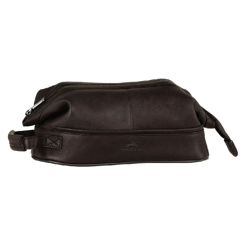 Magnetic luggage labels that can be easily changed or removedMancini Leather Classic Toiletry Kit with Organizer Brown