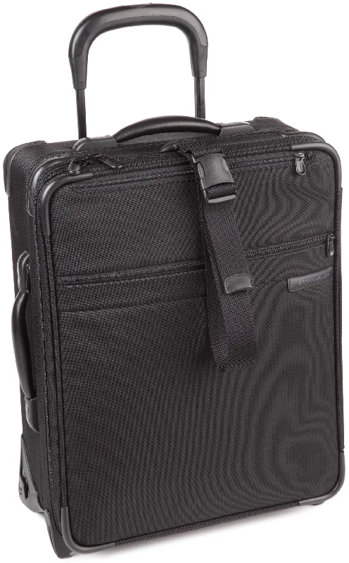 Leather luggage handles for a comfortable and stylish gripTranscend 1.0 20" 2-Wheel Carry-On Luggage
