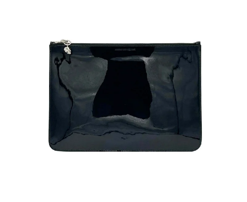 How to choose the right money clipAlexander McQueen Women's Charm Patent Leather SkullPouch How to choose the right money clipAlexander McQueen Women's Charm Patent Leather SkullPouch