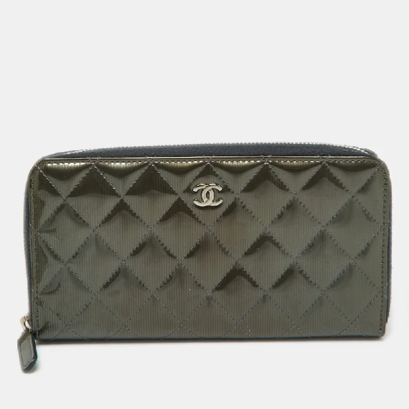 Women's money clip with a zodiac symbol designChanel Olive Green Quilted Patent Leather Classic Zip Around Wallet.. Women's money clip with a zodiac symbol designChanel Olive Green Quilted Patent Leather Classic Zip Around Wallet..