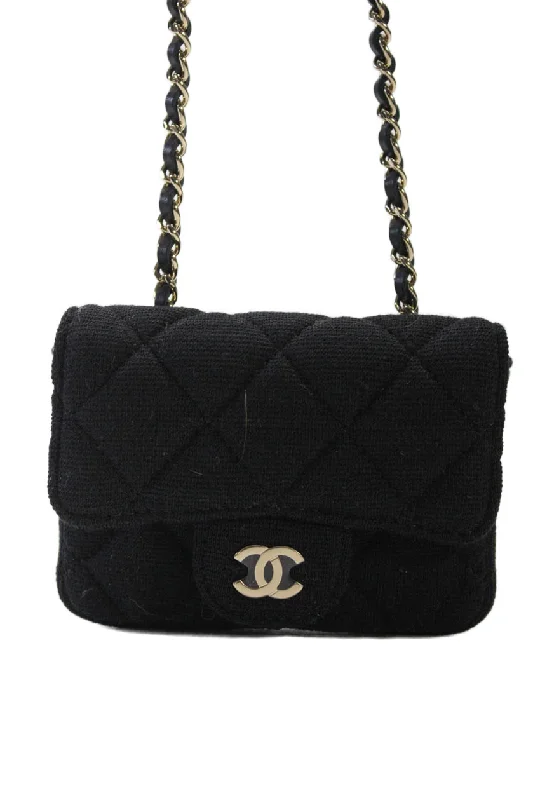 Women's money clip with a tassel for added flairChanel Womens Quilted CC Chain Link Card Holder Belt Bag Black Cotton Women's money clip with a tassel for added flairChanel Womens Quilted CC Chain Link Card Holder Belt Bag Black Cotton
