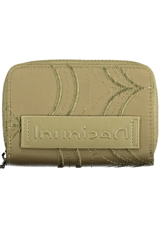Money clips for women with sleek designsDesigual Elegant Zip Wallet with Contrasting Women's Details Money clips for women with sleek designsDesigual Elegant Zip Wallet with Contrasting Women's Details