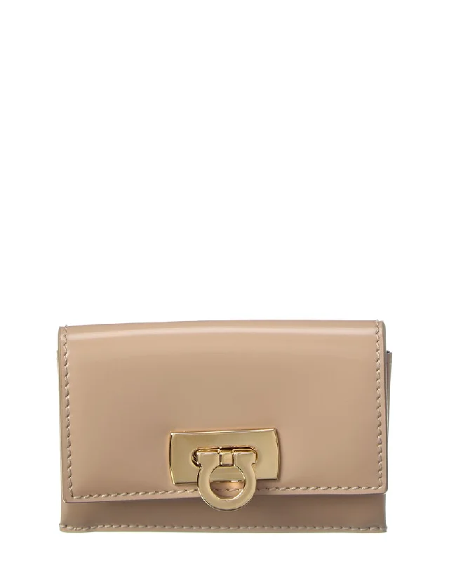 Money clips with built-in bottle openersFerragamo Gancini Clasp Leather Card Holder Money clips with built-in bottle openersFerragamo Gancini Clasp Leather Card Holder