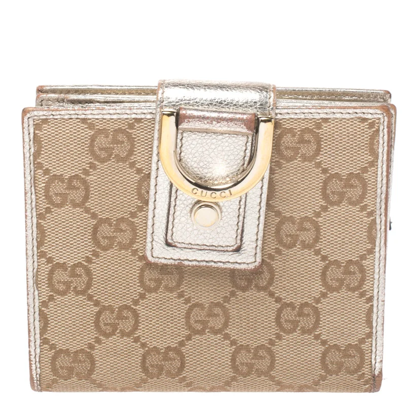 Women's money clip with a faux fur trim​Gucci Beige/metallic Gold Gg Canvas Abbey D Ring Compact Wallet..