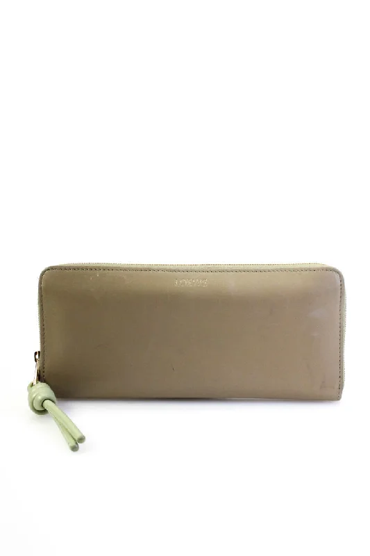 Women's money clip with a quilted textureLoewe Womens Shiny Nappa Calfskin Knot Zip Around Wallet Brown Green Women's money clip with a quilted textureLoewe Womens Shiny Nappa Calfskin Knot Zip Around Wallet Brown Green