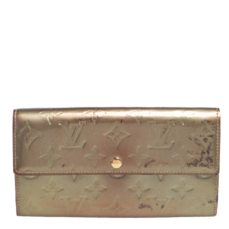 Women's money clip in a metallic sheen finishLouis Vuitton Gris Art Deco Monogram Vernis Sarah Wallet.. Women's money clip in a metallic sheen finishLouis Vuitton Gris Art Deco Monogram Vernis Sarah Wallet..