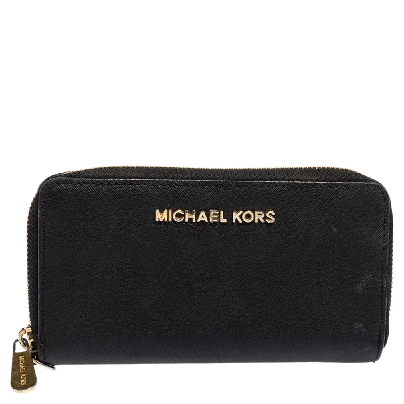Women's money clip for eco - conscious consumersMichael Kors Black Leather Jet Set Zip Around Wallet.. Women's money clip for eco - conscious consumersMichael Kors Black Leather Jet Set Zip Around Wallet..