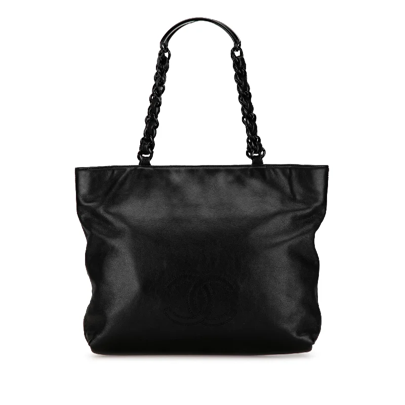 Women's Printed Tote Bag in Floral Patterns for a Spring - Themed Shopping TripBlack Chanel CC Lambskin Chain Tote Women's Printed Tote Bag in Floral Patterns for a Spring - Themed Shopping TripBlack Chanel CC Lambskin Chain Tote