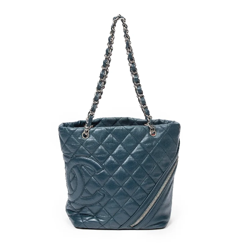 Metallic Tote Bag in Rose Gold with Chain Handles for a Glamorous Night OutCC Small Cotton Club Tote Metallic Tote Bag in Rose Gold with Chain Handles for a Glamorous Night OutCC Small Cotton Club Tote