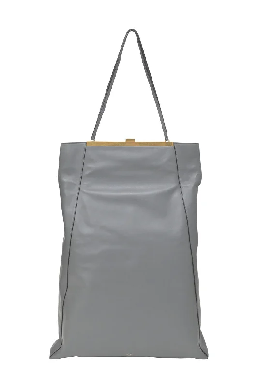 Medium - Sized Canvas Tote Bag in Navy Blue with Striped Pattern for a Nautical - Inspired Look[WB6793] Celine | Tote Bag