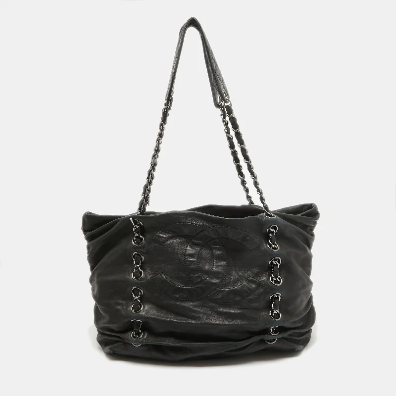 Women's Tote Bag with Detachable Pouch in Purple for Added ConvenienceChanel Black Leather Timeless Sharpel Tote Women's Tote Bag with Detachable Pouch in Purple for Added ConvenienceChanel Black Leather Timeless Sharpel Tote