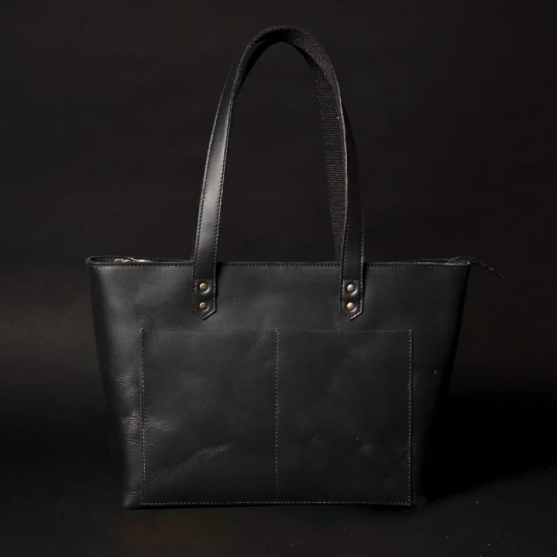 Embroidered Tote Bag in Beige with Floral Motifs for a Boho - Chic VibeClassic Black Leather Tote Bag Embroidered Tote Bag in Beige with Floral Motifs for a Boho - Chic VibeClassic Black Leather Tote Bag