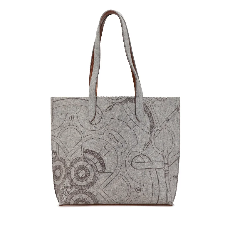 Oversized Jute Tote Bag in Natural Color with Rope Handles for a Beach VacationGray Hermès Felt Eperon dOr Carrimi Tote MM