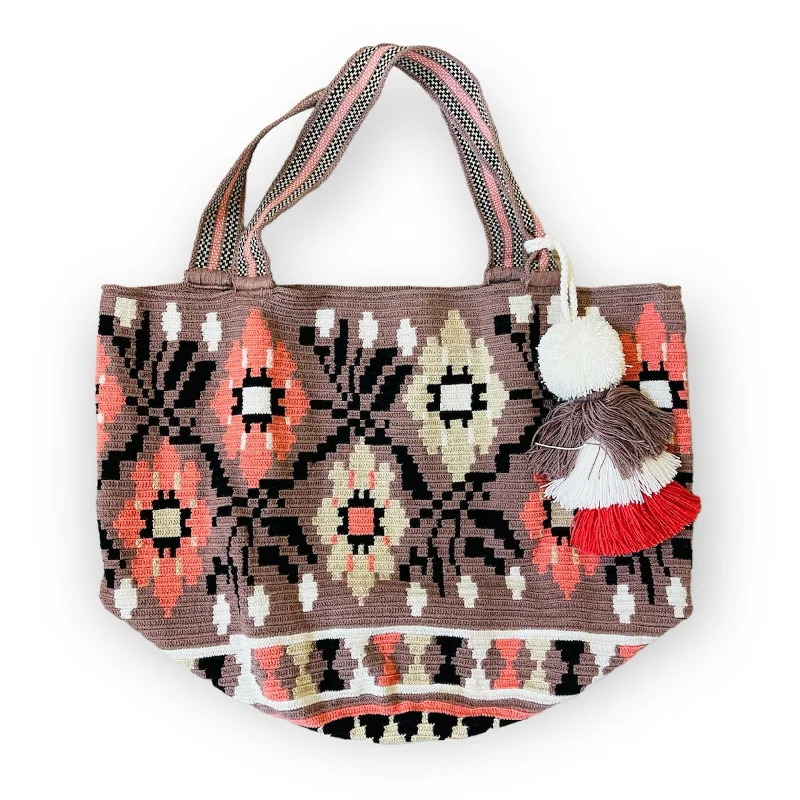 Faux Fur - Trimmed Tote Bag in White for a Cozy Winter LookSpring & Summer Maxi Tote Beach Bags | Soft crochet XL Faux Fur - Trimmed Tote Bag in White for a Cozy Winter LookSpring & Summer Maxi Tote Beach Bags | Soft crochet XL