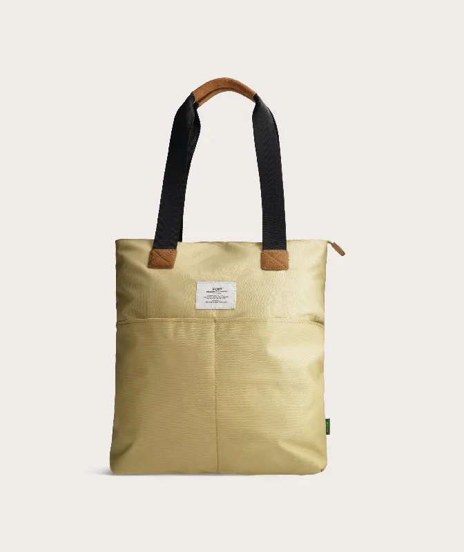 Metallic Tote Bag in Rose Gold with Chain Handles for a Glamorous Night OutRecycled Tote - Butter Metallic Tote Bag in Rose Gold with Chain Handles for a Glamorous Night OutRecycled Tote - Butter