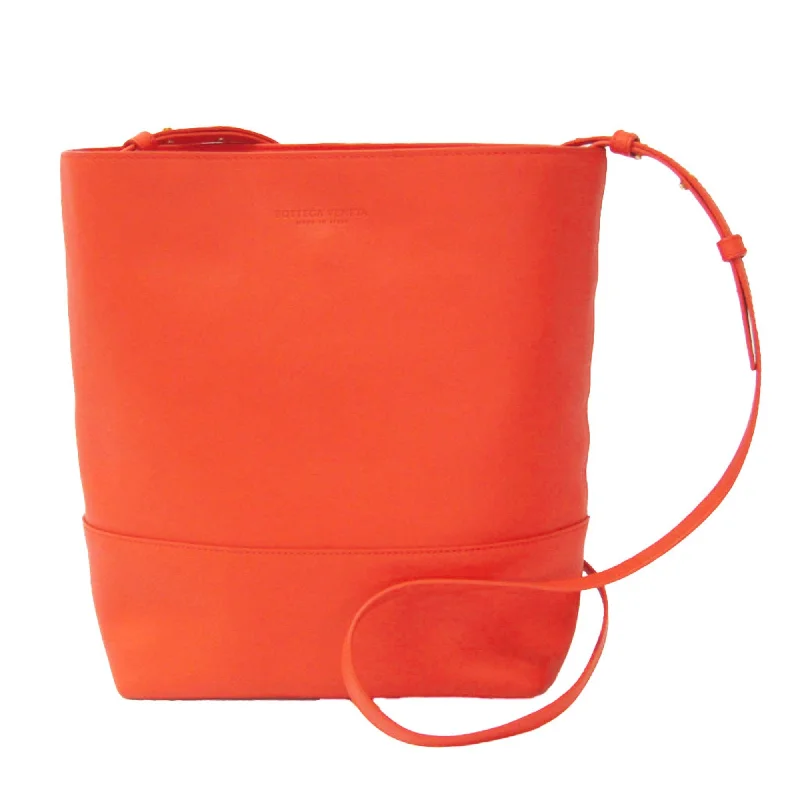 Women's Shoulder Bag with Zippered Pockets in Orange for SafetyBottega Veneta Leather Shoulder Bag (Pre-Owned) Women's Shoulder Bag with Zippered Pockets in Orange for SafetyBottega Veneta Leather Shoulder Bag (Pre-Owned)