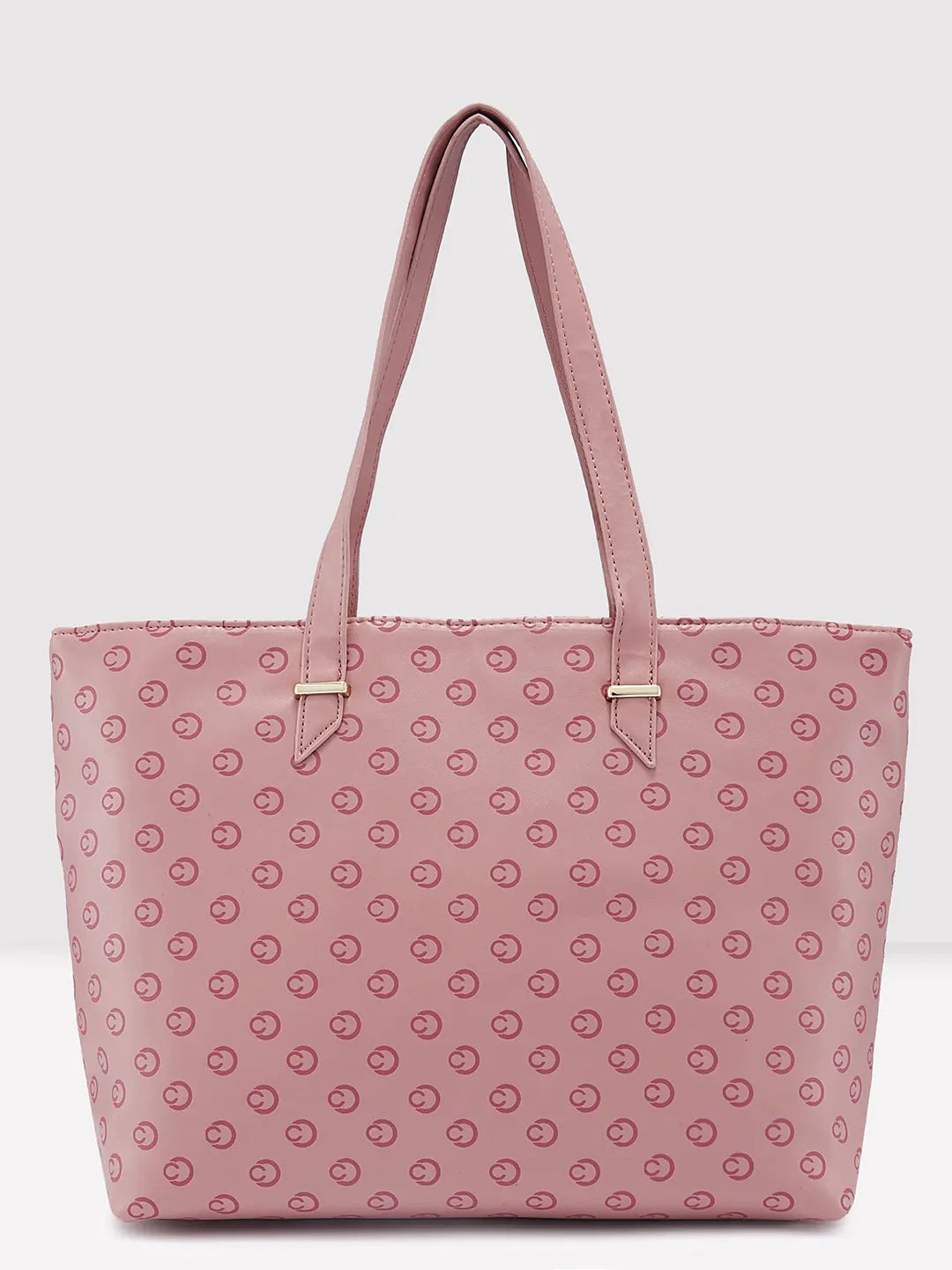 Quilted Tote Bag in Cream with Silver Hardware for a Classic and Sophisticated StyleCaprese Freya Tote Large (E) Mellow Rose Quilted Tote Bag in Cream with Silver Hardware for a Classic and Sophisticated StyleCaprese Freya Tote Large (E) Mellow Rose