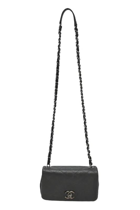 Quilted Shoulder Bag in Cream for a Classic and Elegant Look[WB5776] Chanel | Cross-Body Bag