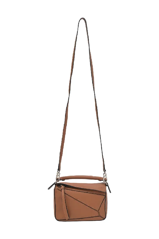Women's Shoulder Bag with Fringe Details in Brown for a Bohemian Style[WB6185] Loewe | Cross-Body Bag