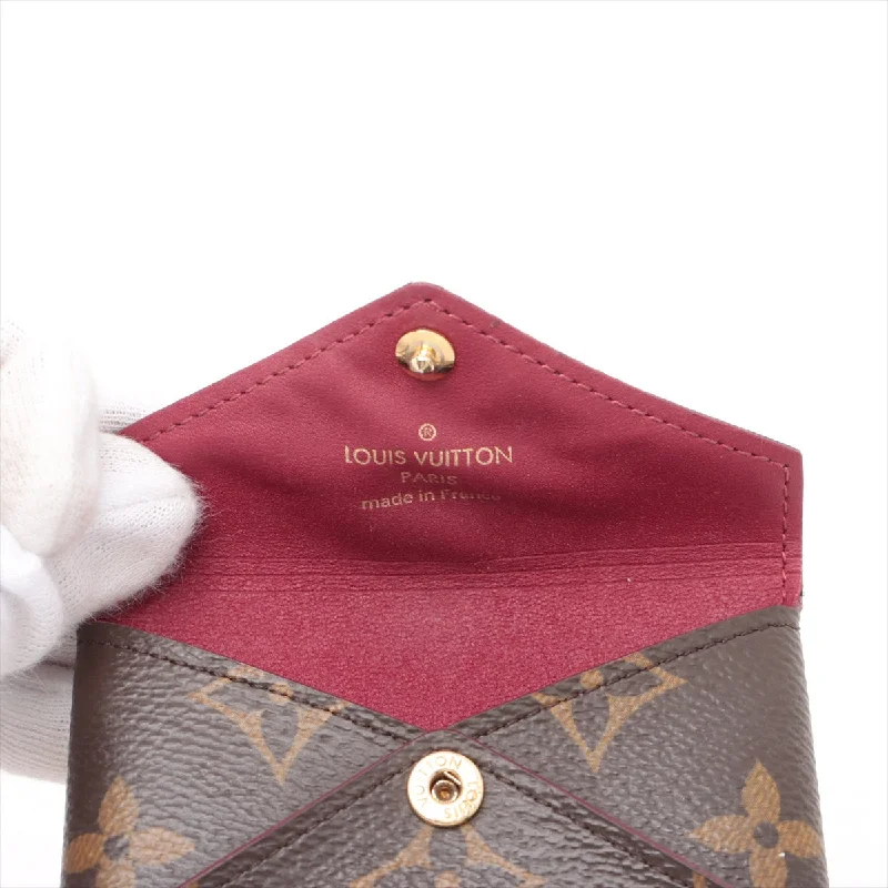 Pvc Shoulder Bag in Clear with Glitter for a Fun and Modern LookLouis Vuitton Monogram Pochette Kirigami M62034 Pvc Shoulder Bag in Clear with Glitter for a Fun and Modern LookLouis Vuitton Monogram Pochette Kirigami M62034
