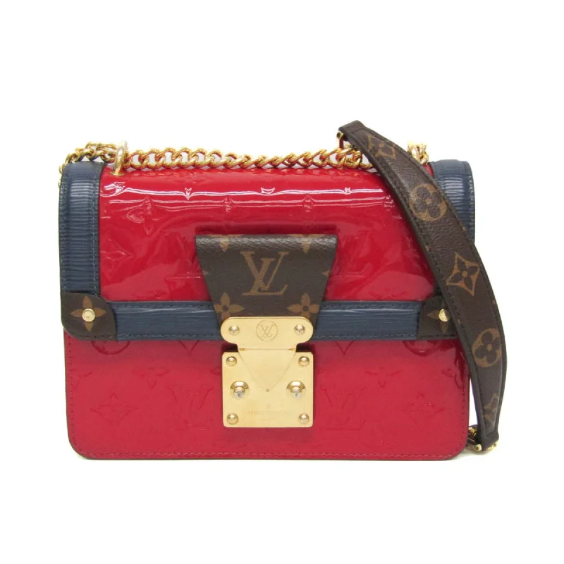 Women's Waterproof Nylon Shoulder Bag in Green for HikingLouis Vuitton Wynwood Patent Leather Shoulder Bag (Pre-Owned) Women's Waterproof Nylon Shoulder Bag in Green for HikingLouis Vuitton Wynwood Patent Leather Shoulder Bag (Pre-Owned)