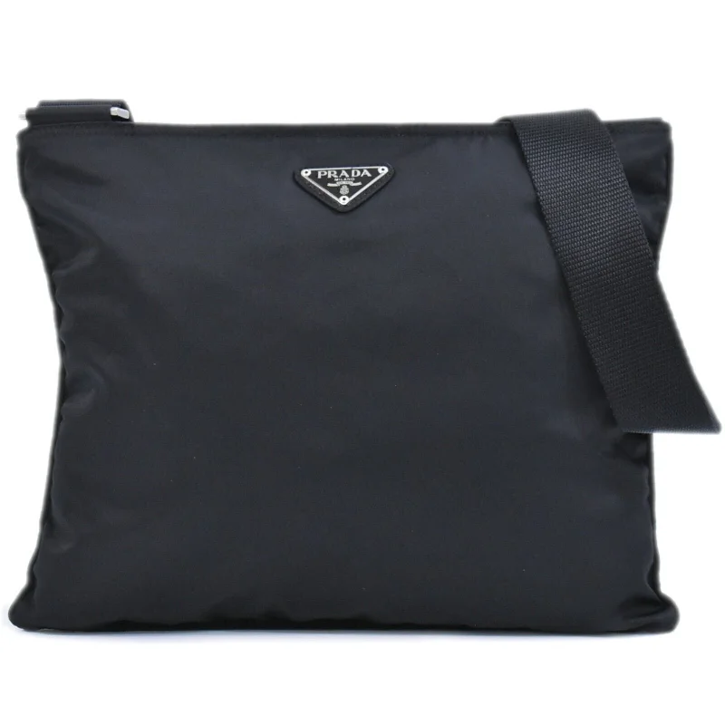 Shoulder Bag with Chain Strap in Silver for a Trendy AppearancePrada Re-Nylon Synthetic Shoulder Bag (Pre-Owned) Shoulder Bag with Chain Strap in Silver for a Trendy AppearancePrada Re-Nylon Synthetic Shoulder Bag (Pre-Owned)