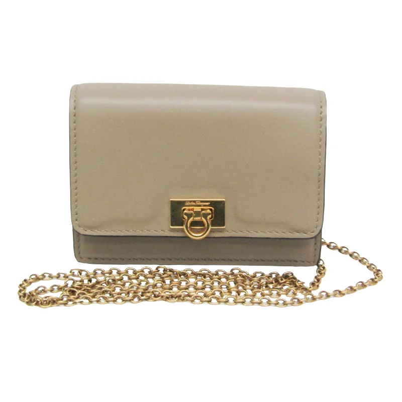 Leather Shoulder Bag with Magnetic Closure in Black for Quick AccessSalvatore Ferragamo Gancini Leather Shoulder Bag (Pre-Owned) Leather Shoulder Bag with Magnetic Closure in Black for Quick AccessSalvatore Ferragamo Gancini Leather Shoulder Bag (Pre-Owned)