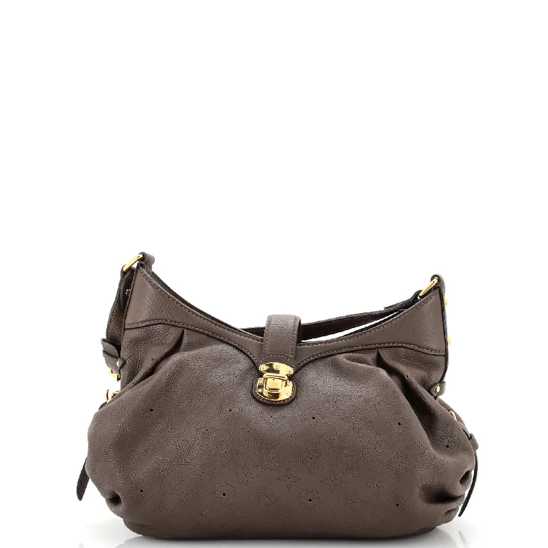Metallic Shoulder Bag in Gold for Special OccasionsSolar Handbag Mahina Leather PM Metallic Shoulder Bag in Gold for Special OccasionsSolar Handbag Mahina Leather PM