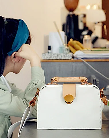 Women's Waterproof Nylon Shoulder Bag in Green for HikingVintage Womens White Leather Doctor Handbags Shoulder Purses Doctor Purse for Women Women's Waterproof Nylon Shoulder Bag in Green for HikingVintage Womens White Leather Doctor Handbags Shoulder Purses Doctor Purse for Women