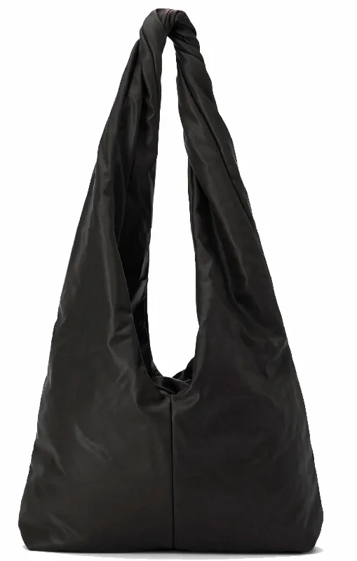 Women's Shoulder Bag with Fringe Details in Brown for a Bohemian StyleWomen's Shiloh Bag In Black Women's Shoulder Bag with Fringe Details in Brown for a Bohemian StyleWomen's Shiloh Bag In Black