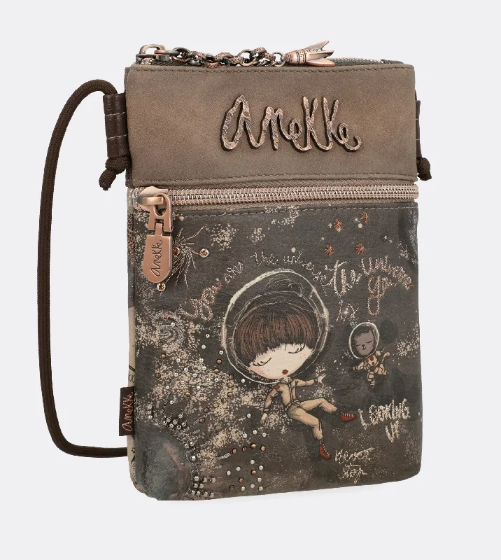 Quilted Leather Crossbody Bag in Cream for a Classic and Elegant AppearanceElegant mini universe crossbody bag with a printed design Quilted Leather Crossbody Bag in Cream for a Classic and Elegant AppearanceElegant mini universe crossbody bag with a printed design