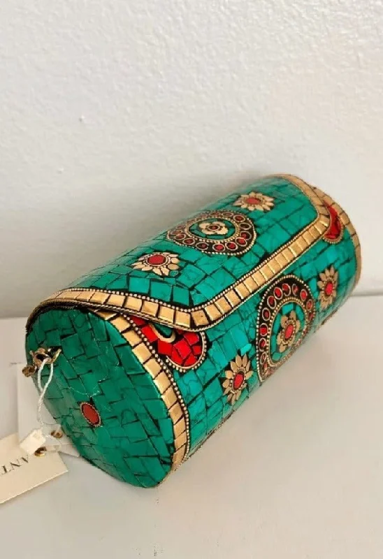 Large Sequin Clutch in Gold for Red - Carpet EventsBGAIN89 Ami Mosaic Clutch With Chain Strap Large Sequin Clutch in Gold for Red - Carpet EventsBGAIN89 Ami Mosaic Clutch With Chain Strap