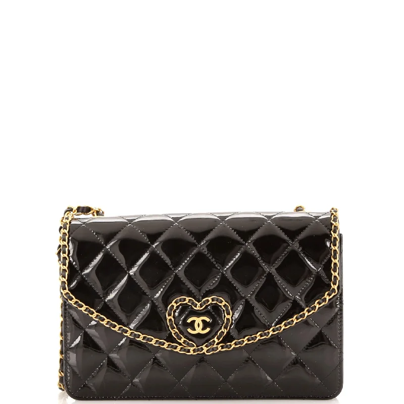 Quilted Leather Crossbody Bag in Cream for a Classic and Elegant AppearanceHeart Chain Flap Bag Quilted Patent Small Quilted Leather Crossbody Bag in Cream for a Classic and Elegant AppearanceHeart Chain Flap Bag Quilted Patent Small
