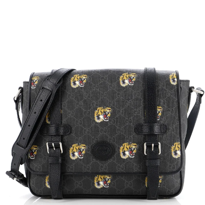 Geometric - Printed PVC Crossbody Bag in Multicolor for Trendy Street StyleInterlocking G Patch Messenger Bag Printed GG Coated Canvas Medium Geometric - Printed PVC Crossbody Bag in Multicolor for Trendy Street StyleInterlocking G Patch Messenger Bag Printed GG Coated Canvas Medium