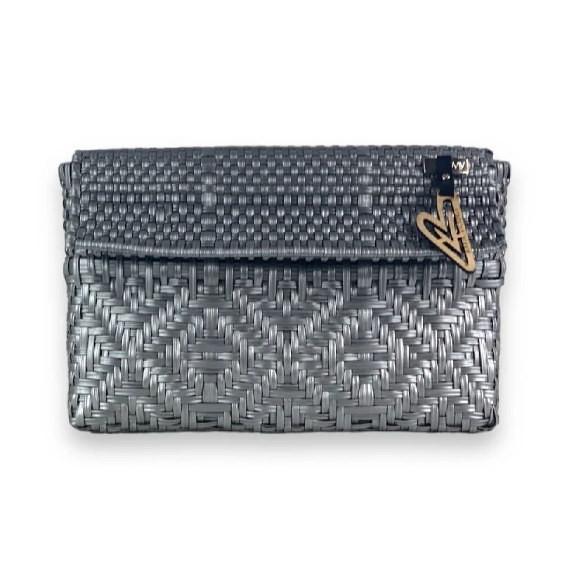 Women's Monogrammed Leather Clutch in Tan for Personalized StyleMonochrome Silver DI