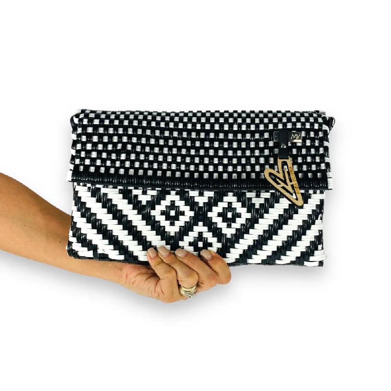 Bejeweled Clutch in Purple for Opera PerformancesMaria Victoria | Moonlight DI | Upcycled, Handwoven, Clutch Bejeweled Clutch in Purple for Opera PerformancesMaria Victoria | Moonlight DI | Upcycled, Handwoven, Clutch