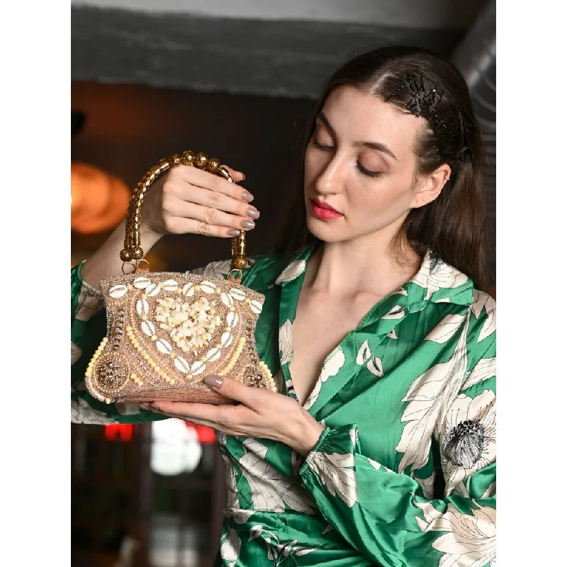 Women's Faux Fur Clutch in White for Winter BallsOdette Peach Shell Embellished Bridal Handbag for Women Women's Faux Fur Clutch in White for Winter BallsOdette Peach Shell Embellished Bridal Handbag for Women