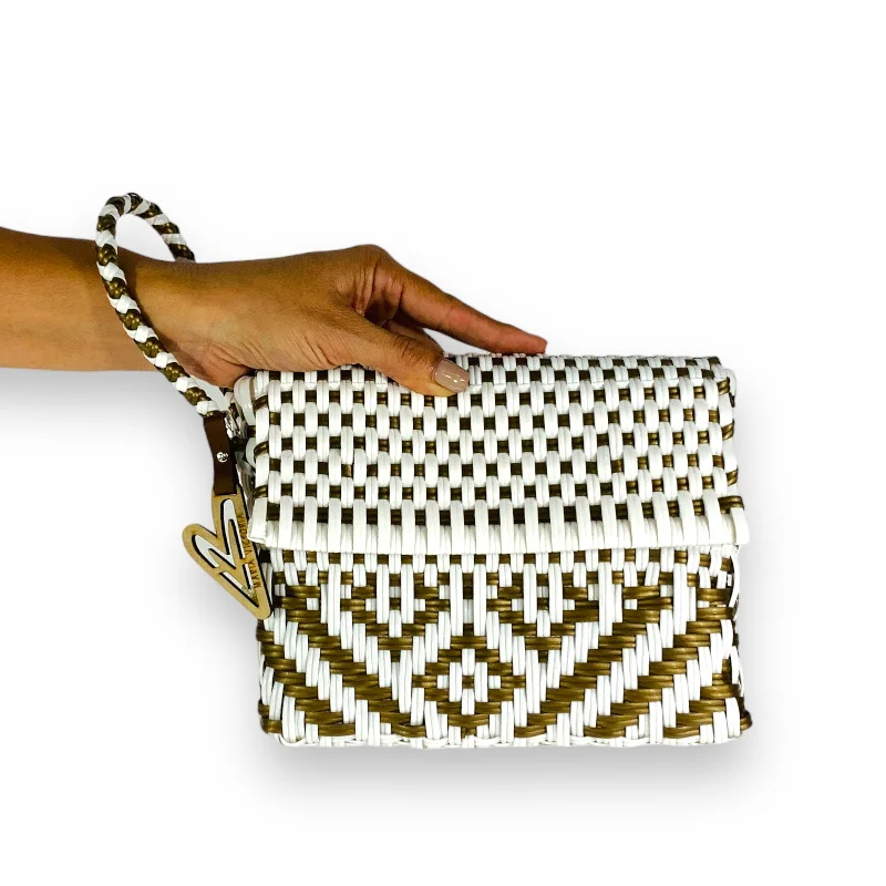 Suede Clutch with Tassel Details in Olive for Fall SoireesMaria Victoria | Sunrise CA | Upcycled, Handwoven, Wristlet Suede Clutch with Tassel Details in Olive for Fall SoireesMaria Victoria | Sunrise CA | Upcycled, Handwoven, Wristlet