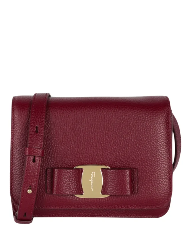 Quilted Leather Crossbody Bag in Cream for a Classic and Elegant AppearanceVara Bow Crossbody Bag Quilted Leather Crossbody Bag in Cream for a Classic and Elegant AppearanceVara Bow Crossbody Bag